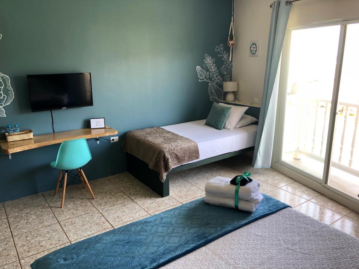 El Nido Boutique B&B Пуэрто-Лопес Экстерьер фото
